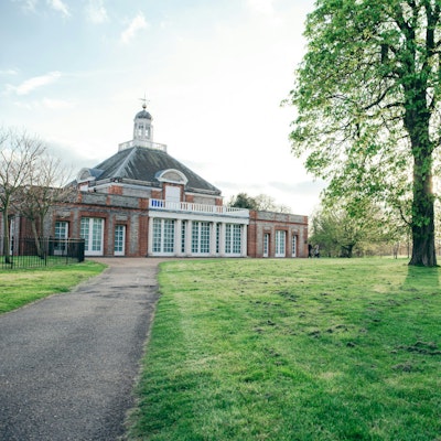 Photo of the exterior of the Serpentine Gallery South