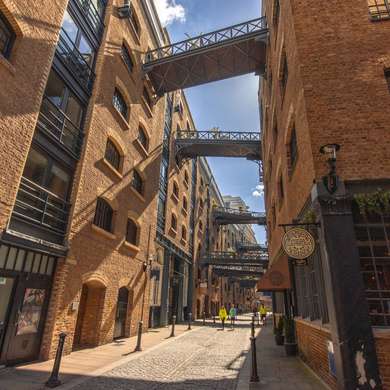 Photo of footbridges over Shad Thames