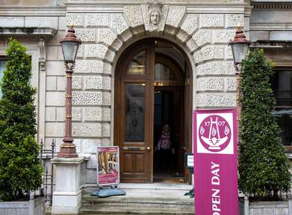 A picture of the entrance to the Society of Antiquaries at Burlington House