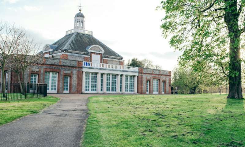 Photo of the exterior of the Serpentine Gallery South